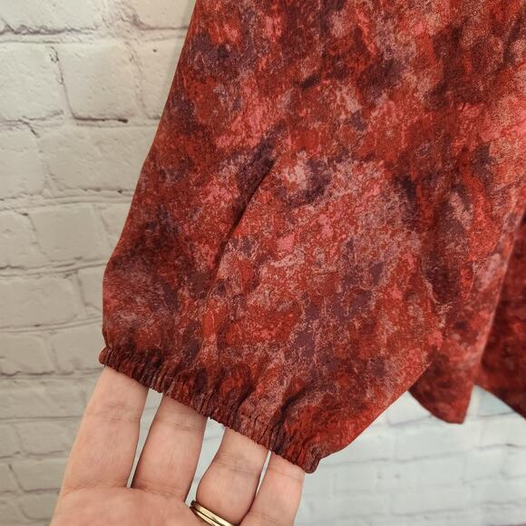 NWOT LOGO by Lori Goldstein Stretch Woven Button Front Blouse Crimson Women's S - Picture 2 of 9